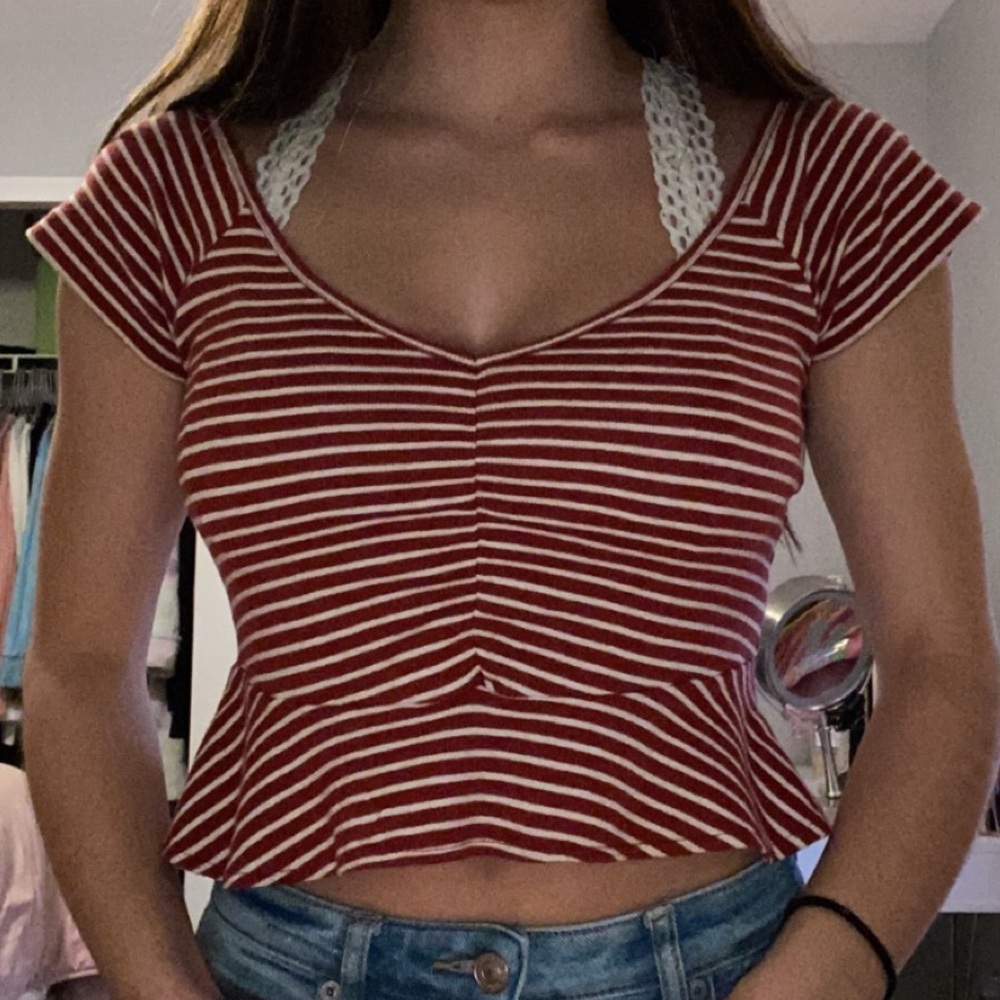AE Red & White Short Sleeve Top